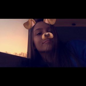 Meet your Posher, Emma